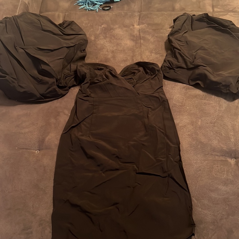 Misguided dress with puffy sleeves - Picture 8 of 12